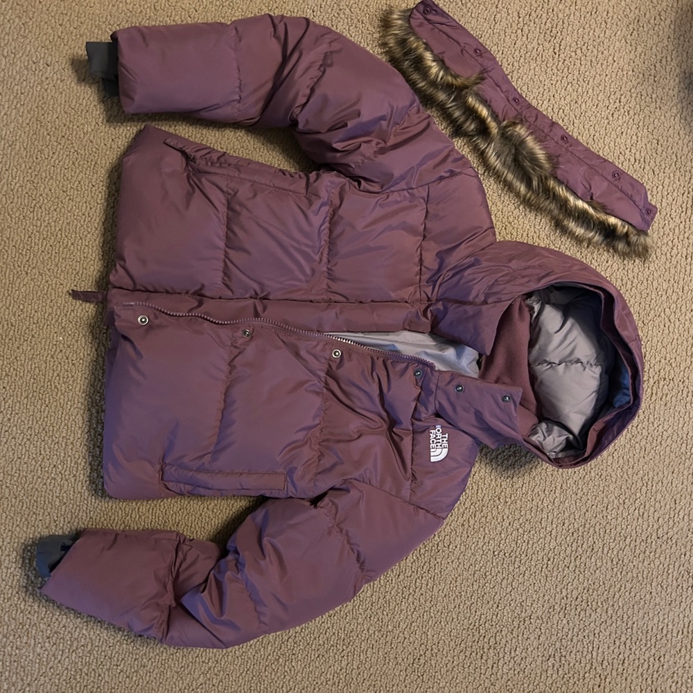 North face girls 10/12 dealio puffer coat new